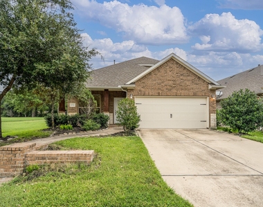 18918 Cove Pointe Dr - Photo Thumbnail 1