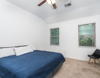 18918 Cove Pointe Dr - Photo Thumbnail 22