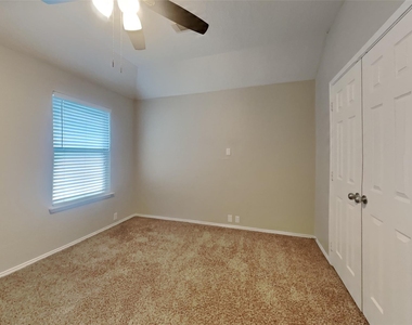 19515 Colony Trail Lane - Photo Thumbnail 10