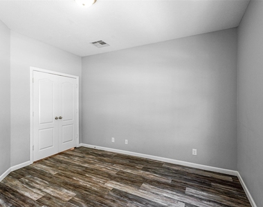 2515 Horned Owl Drive - Photo Thumbnail 16