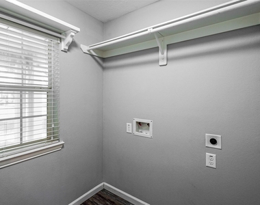 2515 Horned Owl Drive - Photo Thumbnail 30