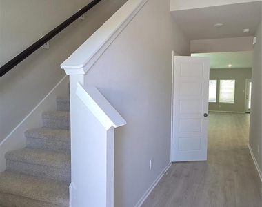 18609 Timber Glen Court - Photo Thumbnail 5