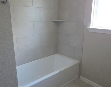 18609 Timber Glen Court - Photo Thumbnail 22