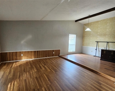 15303 Gran Vista Drive - Photo Thumbnail 23