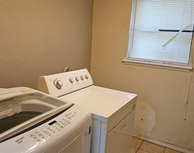15303 Gran Vista Drive - Photo Thumbnail 15