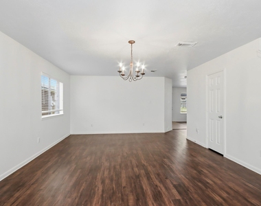 15127 Green Whisper Drive - Photo Thumbnail 15
