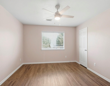 15127 Green Whisper Drive - Photo Thumbnail 9