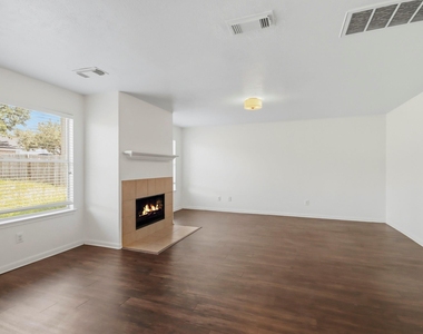 15127 Green Whisper Drive - Photo Thumbnail 18