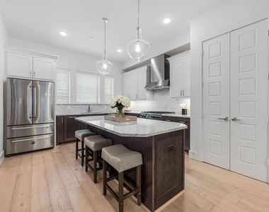 2650 Fountain Key Boulevard - Photo Thumbnail 2