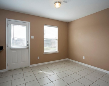 4302 Pecos River Drive - Photo Thumbnail 5