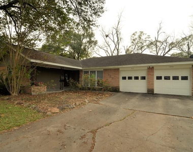 5215 Sanford Road - Photo Thumbnail 12