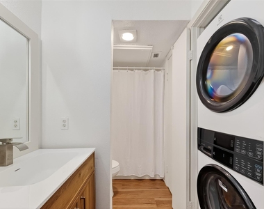 7900 N Stadium Drive - Photo Thumbnail 10