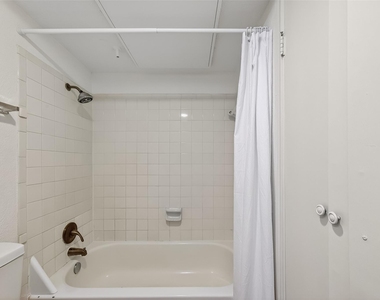 7900 N Stadium Drive - Photo Thumbnail 27