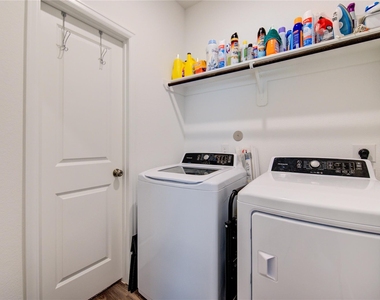 2904 Cordova Hill Drive - Photo Thumbnail 18