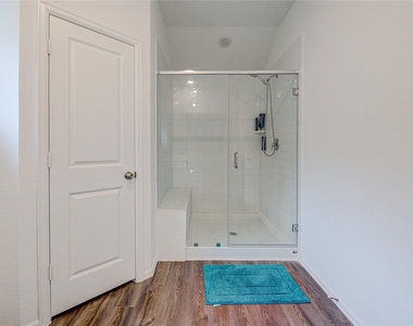 2904 Cordova Hill Drive - Photo Thumbnail 26