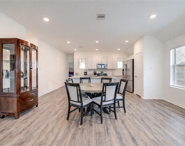 2904 Cordova Hill Drive - Photo Thumbnail 19