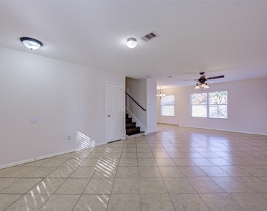 3118 Clipper Winds Way - Photo Thumbnail 3