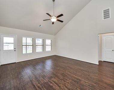 4706 Walnut Willow Court - Photo Thumbnail 19
