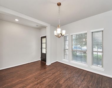 4706 Walnut Willow Court - Photo Thumbnail 9