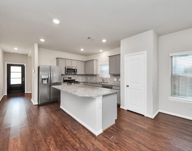 4706 Walnut Willow Court - Photo Thumbnail 12