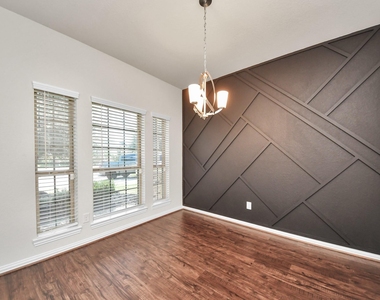 4706 Walnut Willow Court - Photo Thumbnail 8