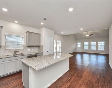 4706 Walnut Willow Court - Photo Thumbnail 10