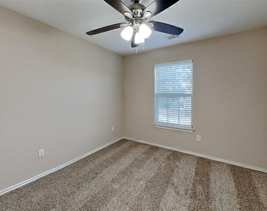 6407 Bennington Spgs Drive - Photo Thumbnail 13