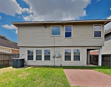 6407 Bennington Spgs Drive - Photo Thumbnail 18