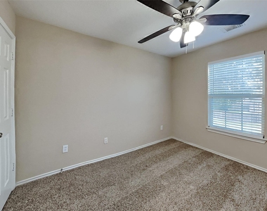 6407 Bennington Spgs Drive - Photo Thumbnail 14