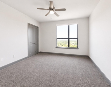 3788 Richmond Avenue - Photo Thumbnail 7