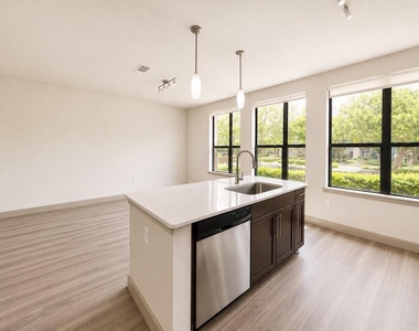 3788 Richmond Avenue - Photo Thumbnail 1