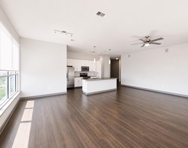 3788 Richmond Avenue - Photo Thumbnail 3