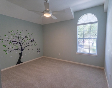 2143 Autumn Fern Drive - Photo Thumbnail 26