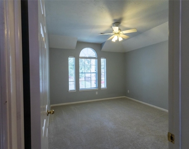 2143 Autumn Fern Drive - Photo Thumbnail 27