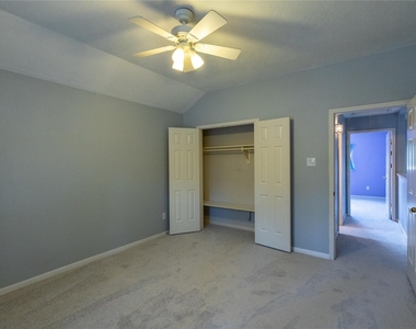 2143 Autumn Fern Drive - Photo Thumbnail 28