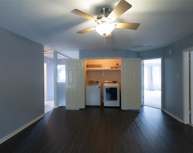 2143 Autumn Fern Drive - Photo Thumbnail 15