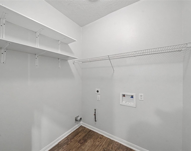 1111 Auburn View Lane - Photo Thumbnail 16