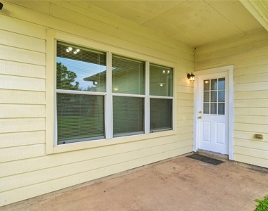 1111 Auburn View Lane - Photo Thumbnail 25