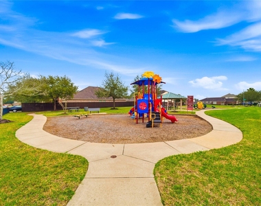 1111 Auburn View Lane - Photo Thumbnail 29