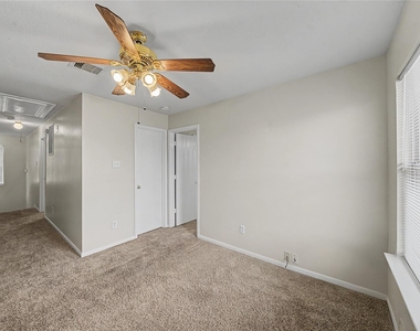 1111 Auburn View Lane - Photo Thumbnail 19