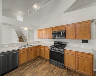 1111 Auburn View Lane - Photo Thumbnail 11