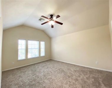3643 Windmill Village Drive - Photo Thumbnail 7