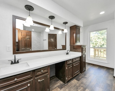 616 S Rivershire Drive - Photo Thumbnail 25