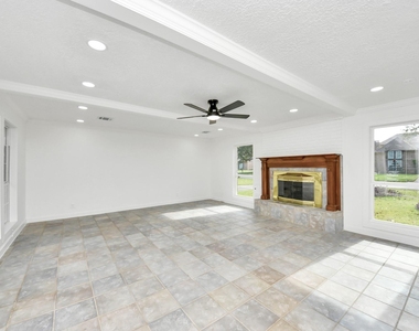 616 S Rivershire Drive - Photo Thumbnail 5