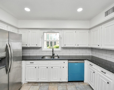 616 S Rivershire Drive - Photo Thumbnail 15