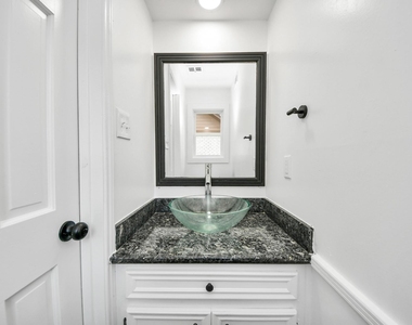 616 S Rivershire Drive - Photo Thumbnail 14