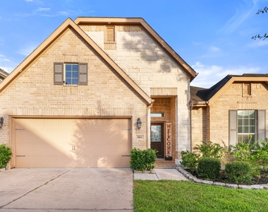 9162 Monarch Field Lane - Photo Thumbnail 1