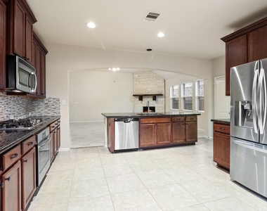 9162 Monarch Field Lane - Photo Thumbnail 16