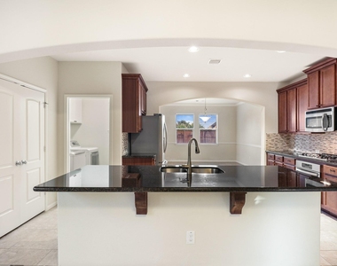 9162 Monarch Field Lane - Photo Thumbnail 14