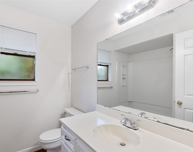 7935 Yellow Pine Drive - Photo Thumbnail 16